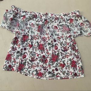 American eagle Floral off shoulder top/S